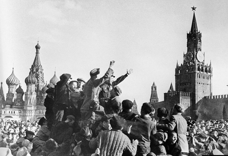 С Днём Победы! С Днём Победы!