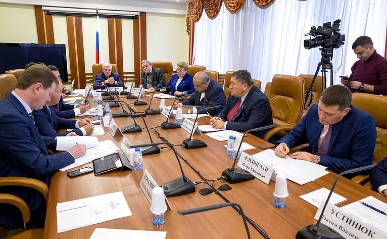 В Совете Федерации обсудили законопроект, уточняющий порядок проведения судебных экспертиз