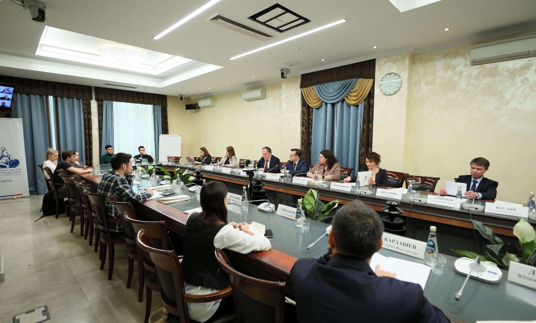 Государственные юридические бюро: за и против