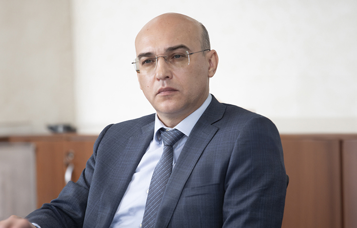 Обеспечить квалифицированную юридическую помощь в суде может только адвокат Обеспечить квалифицированную юридическую помощь в суде может только адвокат