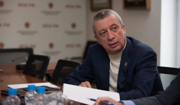 «Когда-то это называлось опричниной». Адвокат Вадим Клювгант — о Нааме Иссасхар, Ходорковском и Конституции