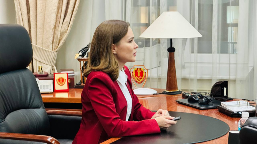 «Жалоба в Конституционный Суд - рабочий инструмент адвоката»: как прошла встреча «В кабинете Резника» с адвокатом Анной Минушкиной