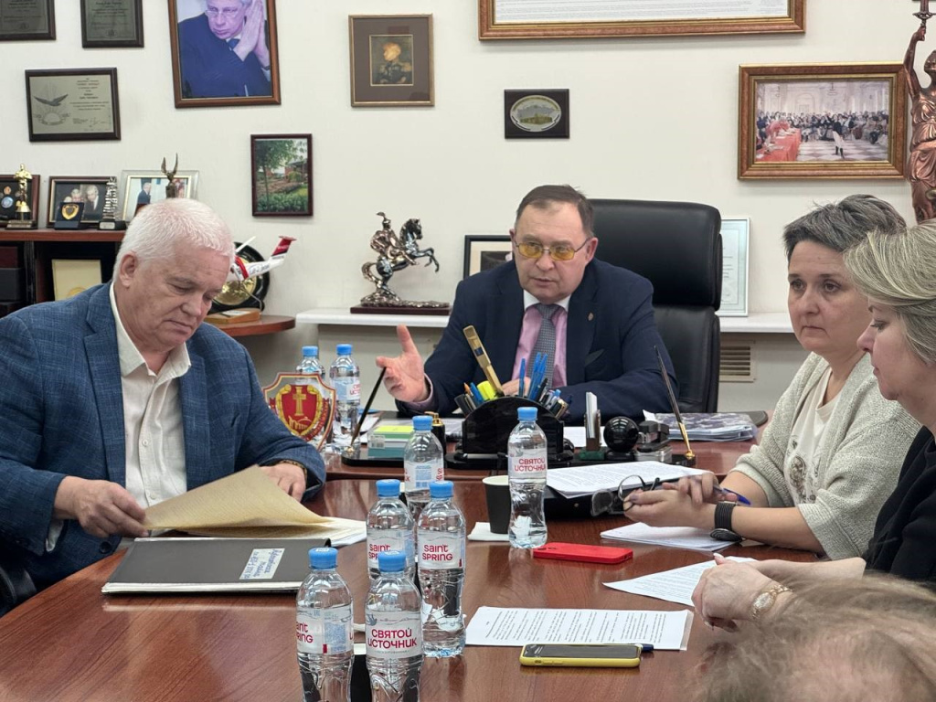 Обзор практики, рассмотрение обращений адвокатов и обратная связь: как прошло заседание Комиссии Совета АПМ по защите прав адвокатов