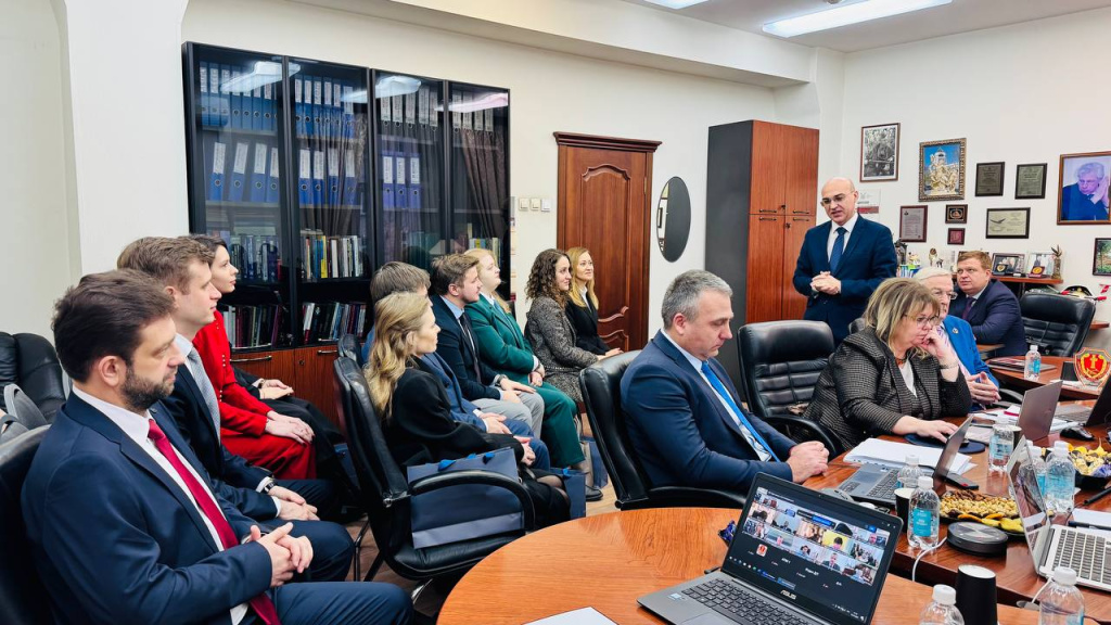 В Москве прошло итоговое заседание Совета Адвокатской палаты в 2025 году: присяга, награды и дисциплинарные производства