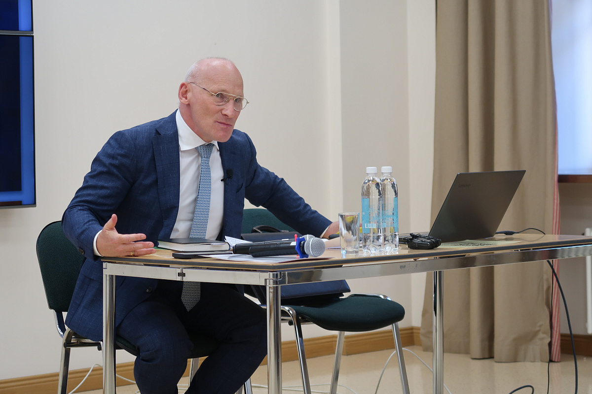 Запись встречи с адвокатом Александром Гофштейном на тему «Выступление адвоката в прениях по уголовному делу»