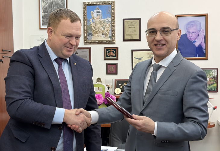 Награждение членов комиссии, рассмотрение обращений адвокатов и другие рабочие вопросы: как прошло заседание Комиссии Совета АПМ по защите прав адвокатов