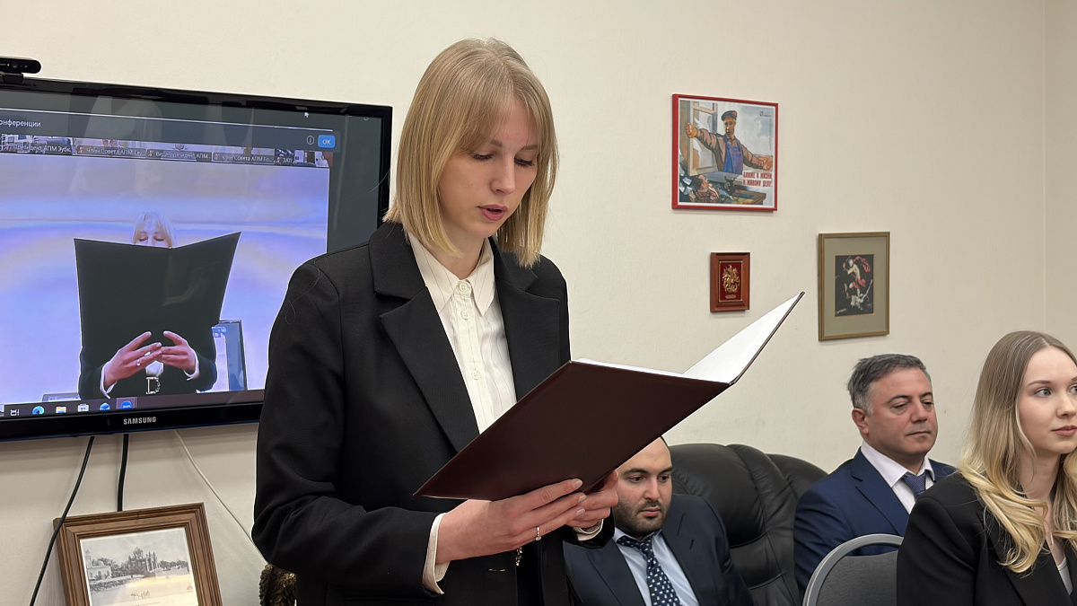 Присяга, новые направления работы и дисциплинарные производства: как прошло заседание Совета АПМ