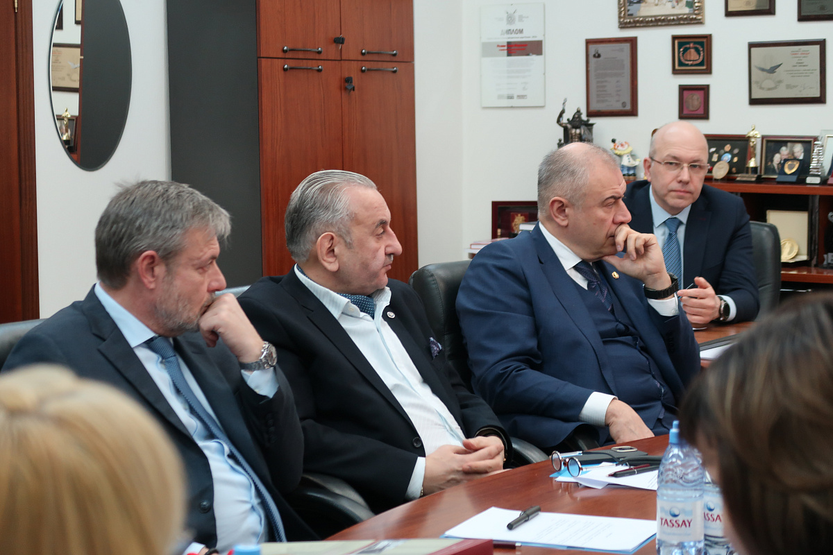 В АП Москвы состоялась встреча с руководителями адвокатских образований