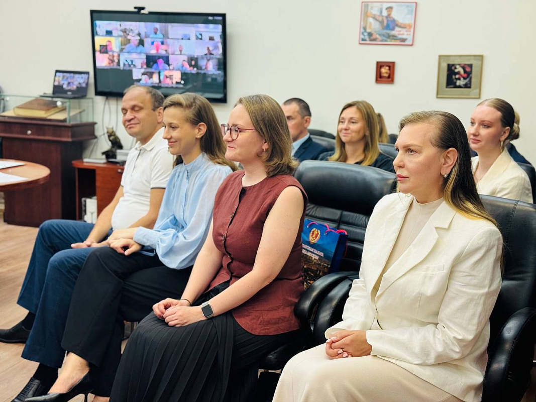 Принесение присяги, дисциплинарные производства и обсуждение законопроекта о профессионализации судебного представительства: как прошло заседание Совета Адвокатской палаты Москвы