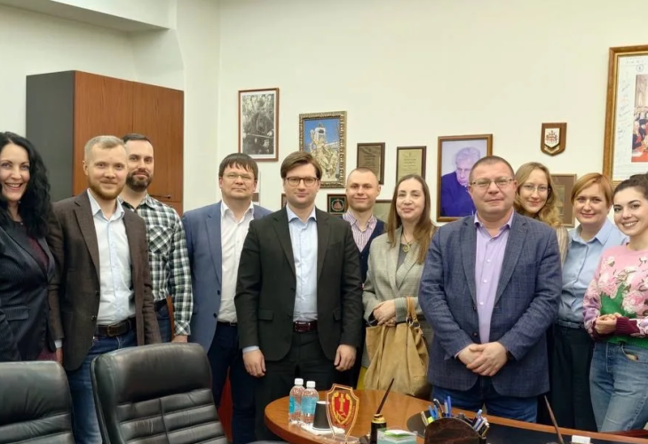 «Искусство переквалификации»: в АПМ прошел мастер-класс адвоката Артака Унаняна