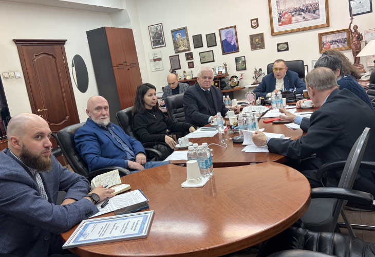 Награждение, рассмотрение обращений адвокатов и борьба с недобросовестной рекламой: как прошло заседание Комиссии Совета АПМ по защите прав адвокатов