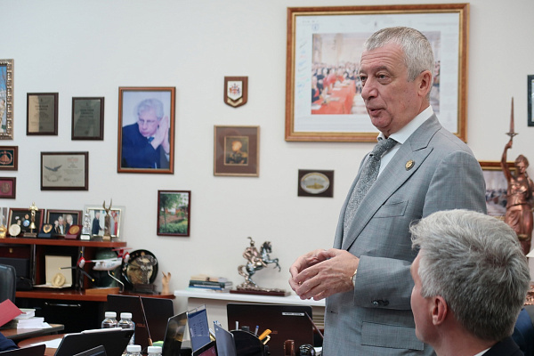 25 апреля состоялось заседание Совета Адвокатской палаты города Москвы