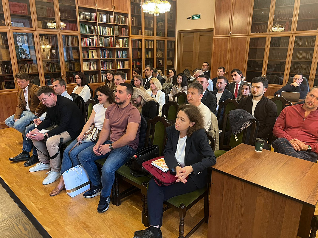 Молодым адвокатам рассказали о методах законного влияния на избрание меры пресечения подзащитному