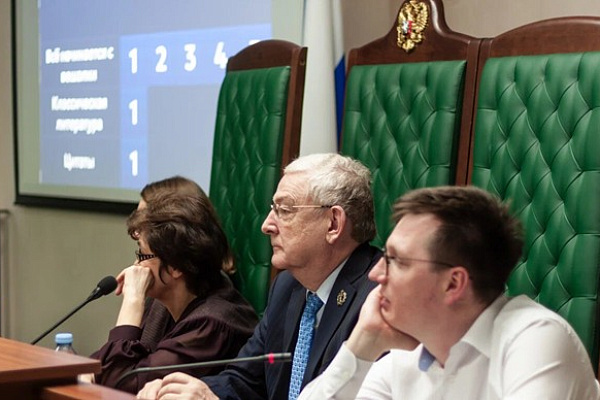 «Право и искусство»: член Совета АПМ возглавил жюри интеллектуальной игры