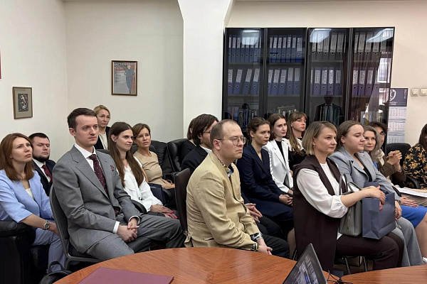 «Адвокат всегда на стороне света в непрекращающейся битве света и тьмы»: состоялось заседание Совета Адвокатской палаты города Москвы 