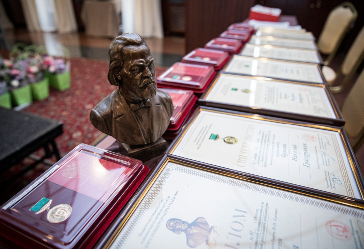 «Нам есть, кем гордиться»: столичные адвокаты стали лауреатами высшей награды в адвокатуре 