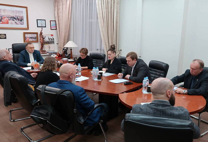Вызовы на допрос и отказы в допуске к подзащитному в СИЗО: состоялось заседание Комиссии по защите прав адвокатов Вызовы на допрос и отказы в допуске к подзащитному в СИЗО: состоялось заседание Комиссии по защите прав адвокатов