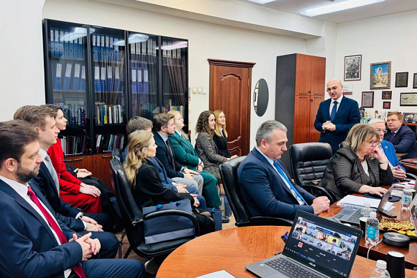 В Москве прошло итоговое заседание Совета Адвокатской палаты в 2025 году: присяга, награды и дисциплинарные производства